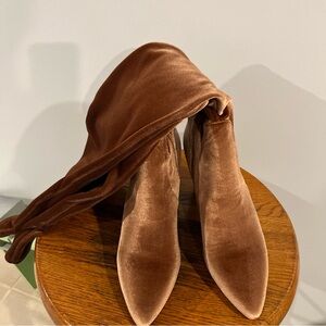 Elegant Brown Heeled Boots